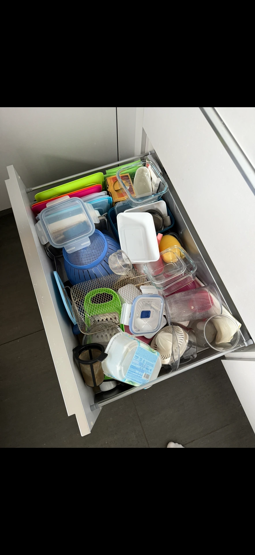 Avant après d’un espace de vie optimisé pour alléger la charge mentale